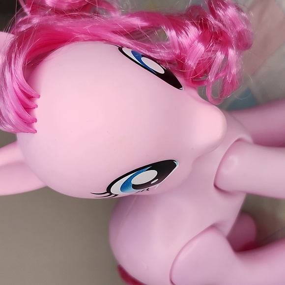 My Little Pony Walkin' Talkin' Pinkie Pie - Picture 7 of 8